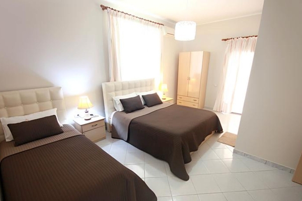 Nika Hotel (Vlorë)